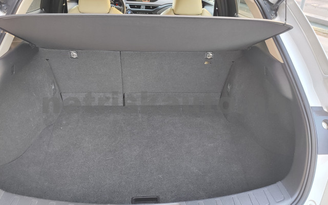 LEXUS UX személygépkocsi - cm3 Kizárólag elektromos 121462 10/12