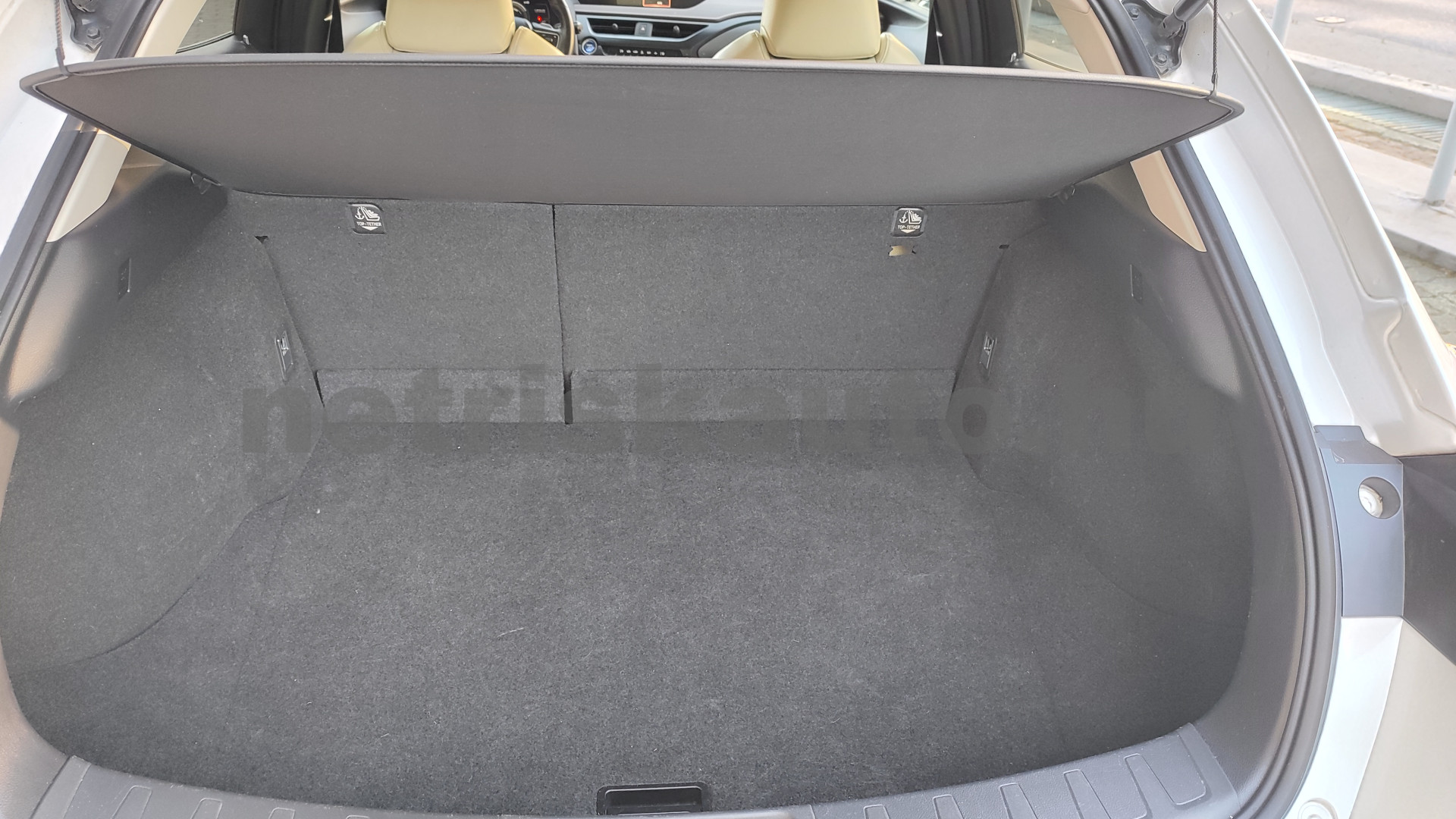 LEXUS UX személygépkocsi - cm3 Kizárólag elektromos 121462 10/12