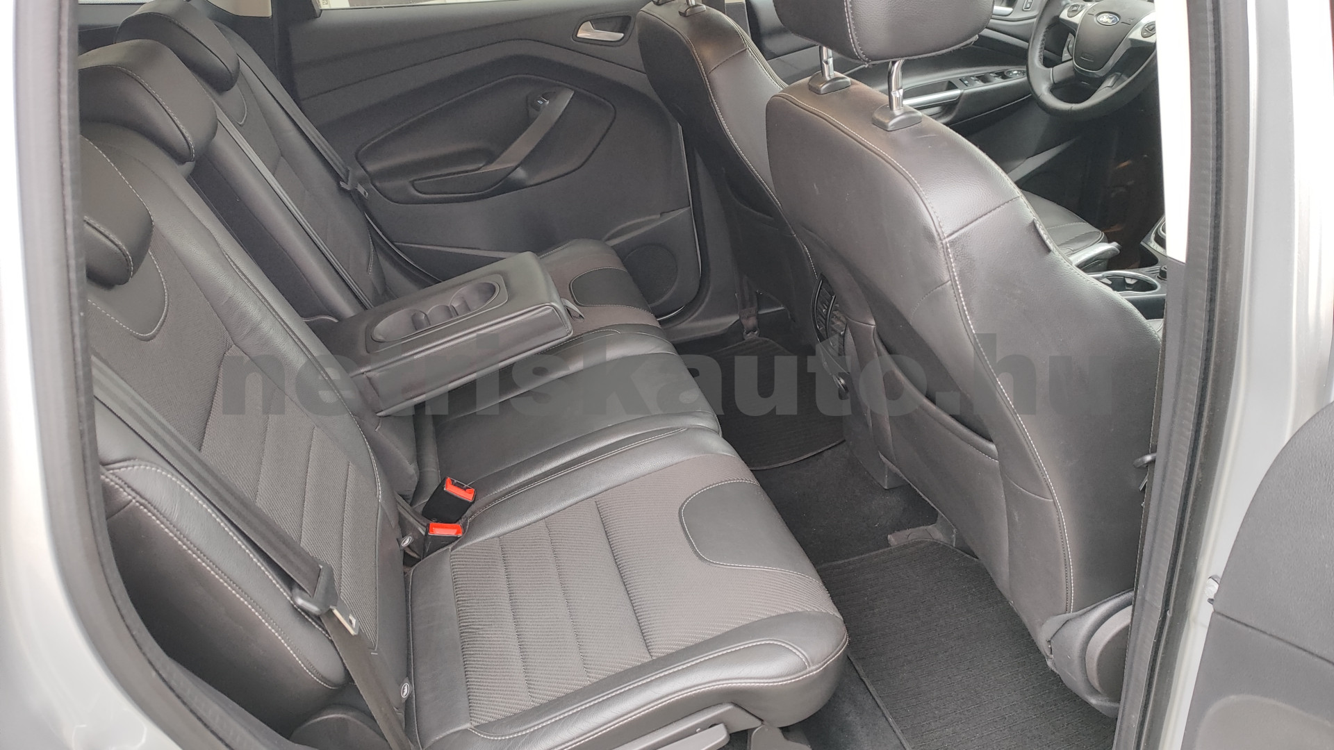 FORD Kuga 2.0 TDCi Trend 2WD személygépkocsi - 1997cm3 Diesel 121375 9/12