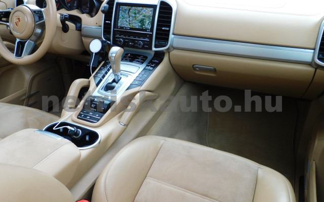 PORSCHE Cayenne Cayenne GTS tiptronic személygépkocsi - 3604cm3 Benzin 120113 9/12