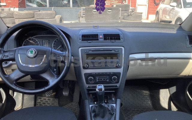 SKODA Octavia 1.6 CR TDI Elegance DPF személygépkocsi - 1598cm3 Diesel 121199 7/11