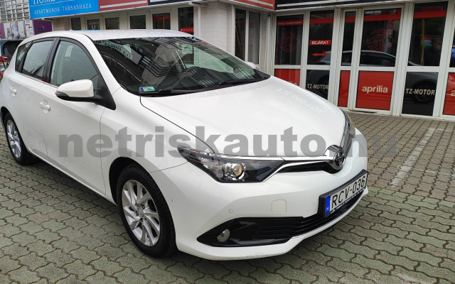 TOYOTA Auris 1.6 Active MY17 Trend személygépkocsi - 1598cm3 Benzin 121442 12/12