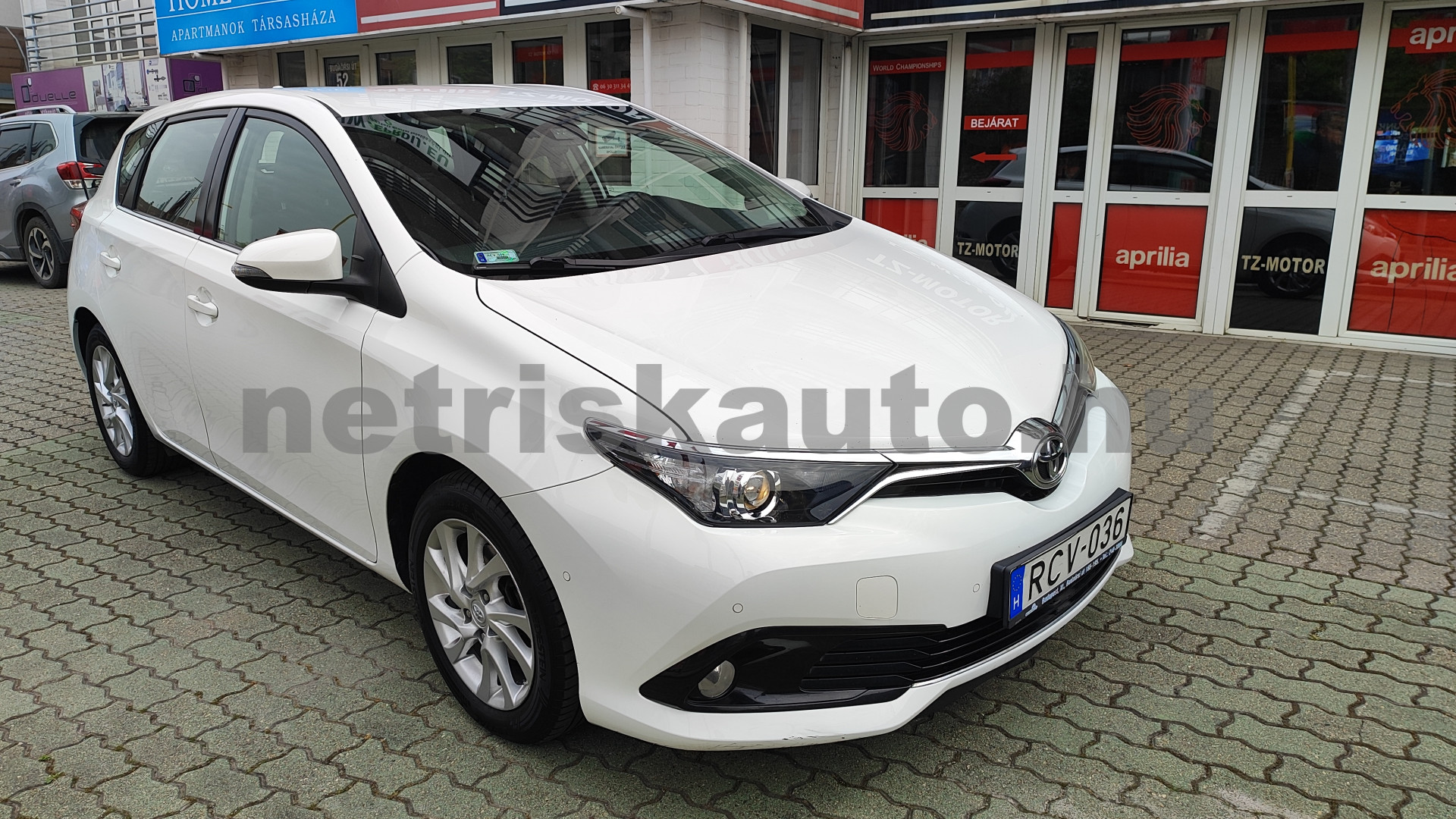 TOYOTA Auris 1.6 Active MY17 Trend személygépkocsi - 1598cm3 Benzin 121442 12/12