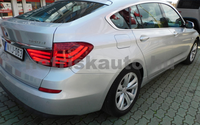 BMW 5-ös sorozat 530d xDrive Aut. személygépkocsi - 2993cm3 Diesel 120242 4/12