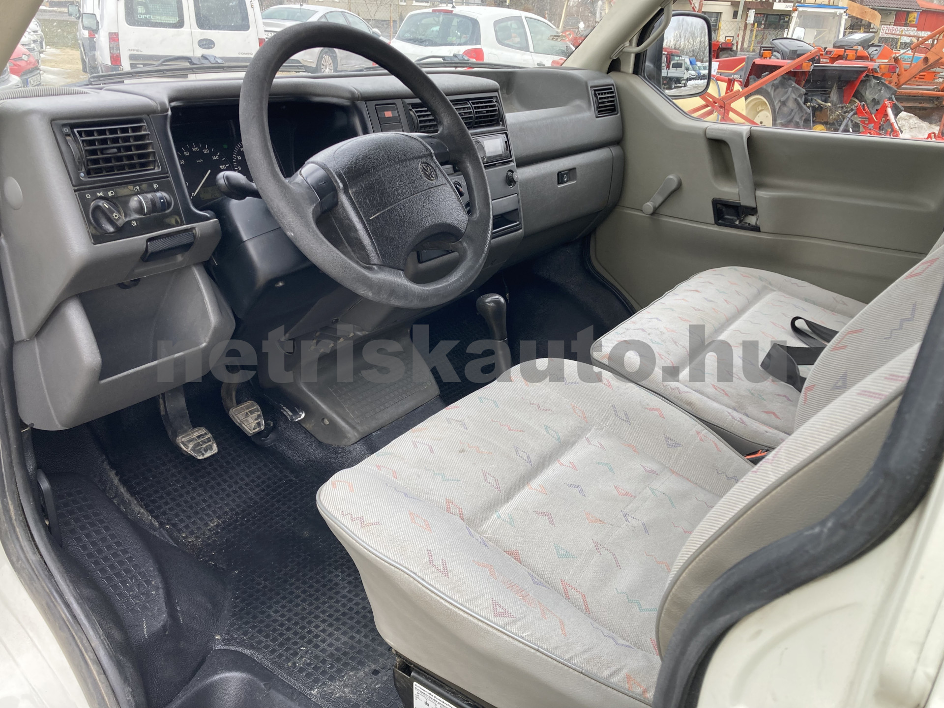 VW Transporter 2.4 Mixto tehergépkocsi 3,5t össztömegig - 2370cm3 Diesel 121377 6/9