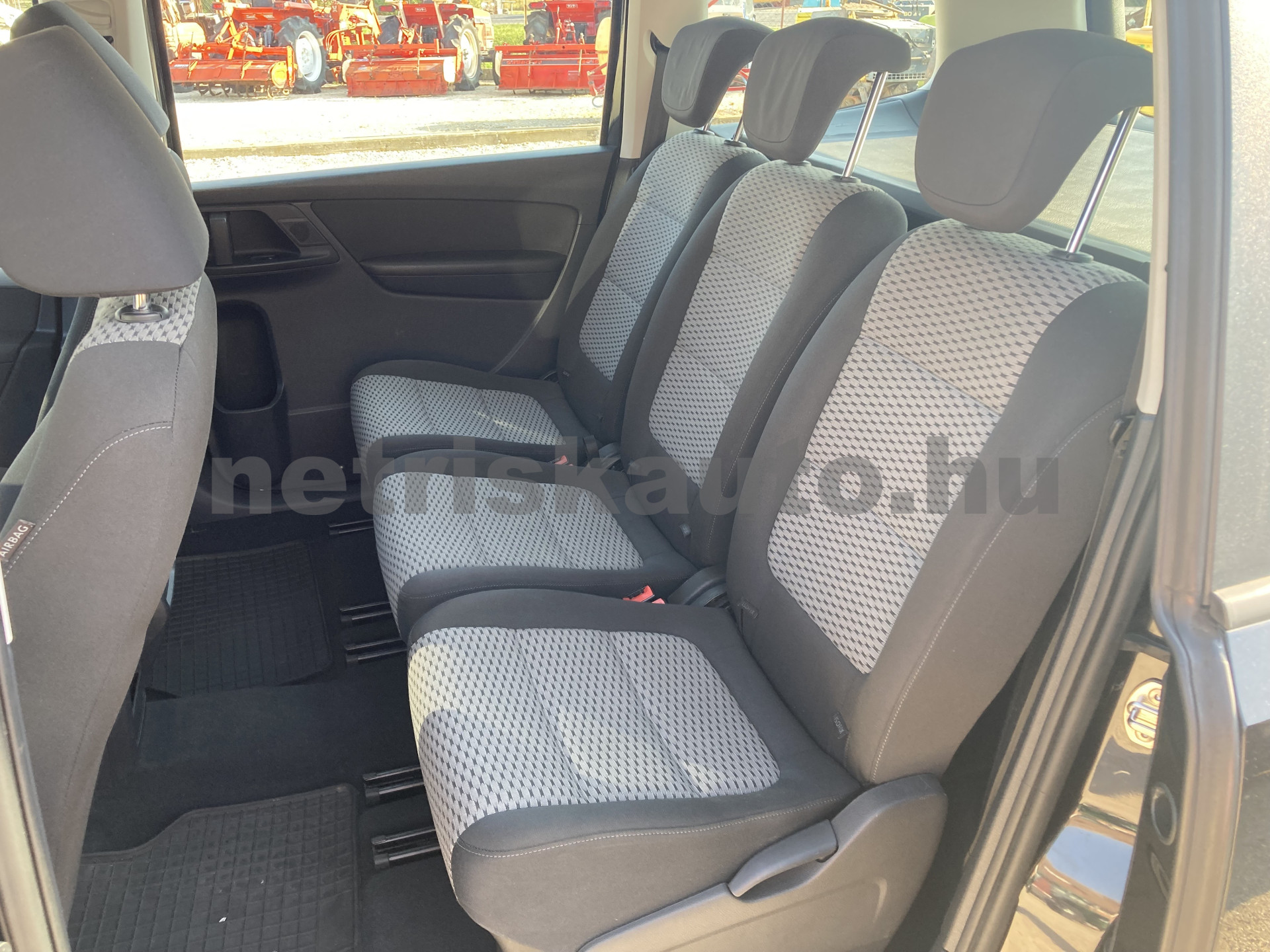 VW Sharan 2.0 CR TDI Trendline személygépkocsi - 1968cm3 Diesel 121254 10/11