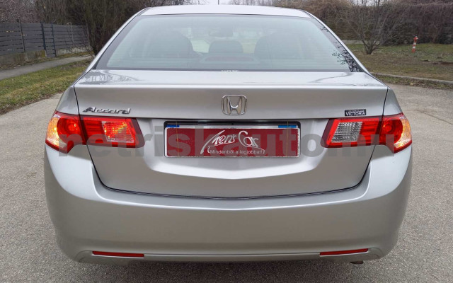 HONDA Accord 2.2 i-DTEC Elegance személygépkocsi - 2199cm3 Diesel 120048 9/39