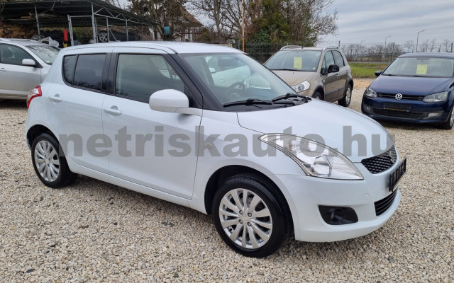SUZUKI Swift 1.2 GC AC ESP személygépkocsi - 1242cm3 Benzin 120041 2/12