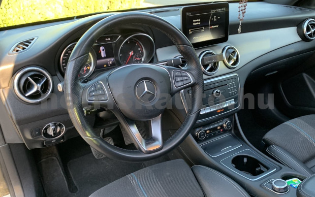 MERCEDES-BENZ CLA-osztály CLA 220 CDI/d Urban 7G-DCT személygépkocsi - 2143cm3 Diesel 120151 4/12