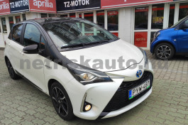 TOYOTA Yaris 1.5 VVT-i Hybrid Sel. W. e-CVT személygépkocsi - 1497cm3 Hybrid 121528