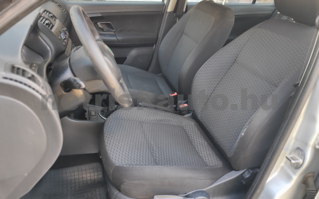 SKODA Fabia 1.2 TSI Ambition személygépkocsi - 1197cm3 Benzin 121566 5/12