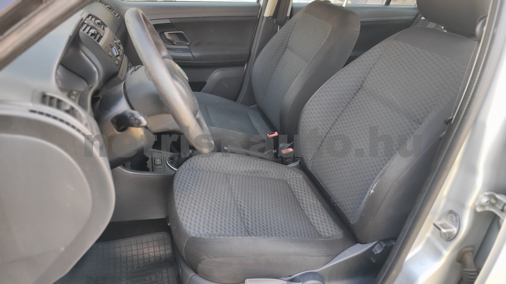 SKODA Fabia 1.2 TSI Ambition személygépkocsi - 1197cm3 Benzin 121566 5/12