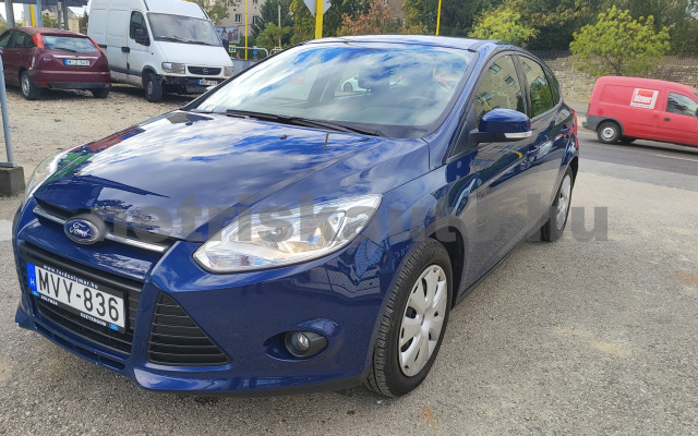 FORD Focus 1.6 Ti-VCT Trend személygépkocsi - 1596cm3 Benzin 121616 11/12