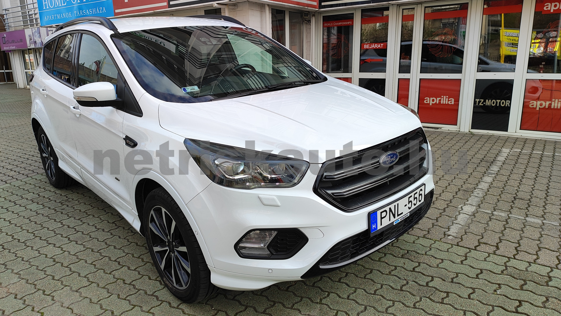 FORD Kuga 2.0 TDCi ST-Line AWD személygépkocsi - 1997cm3 Diesel 121421 1/12