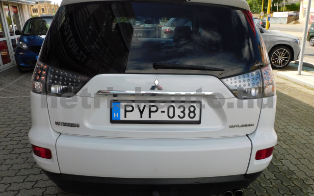 MITSUBISHI Outlander 2.2 D Instyle Navi TC-SST személygépkocsi - 2179cm3 Diesel 121172 5/12