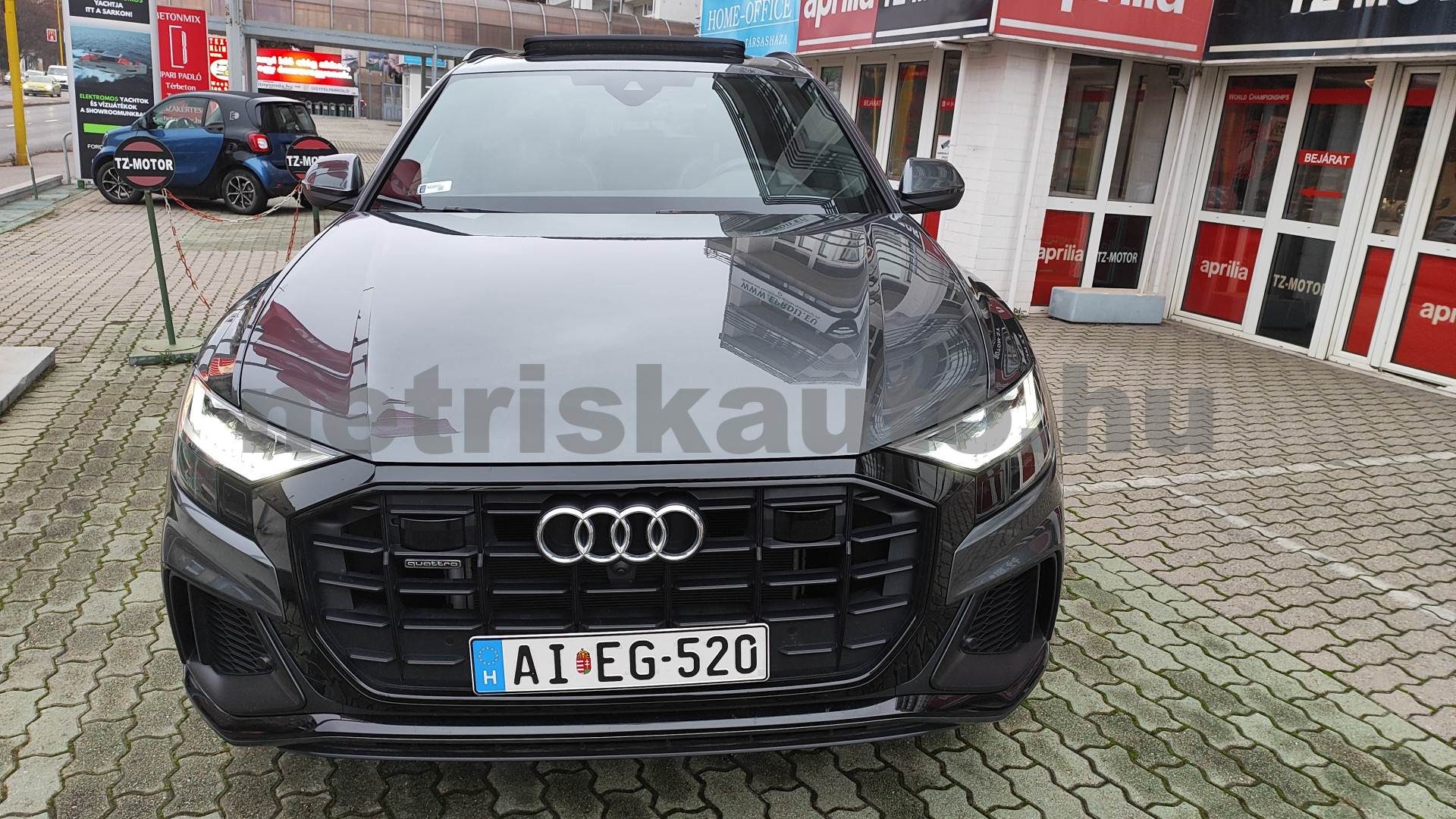 AUDI Q8 55 TFSI quattro tiptronic személygépkocsi - 2995cm3 Hybrid 121360 3/12