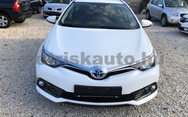 TOYOTA Auris 1.8 HSD Active Trend Aut. személygépkocsi - 1798cm3 Hybrid 120029 8/12