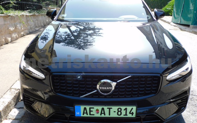 VOLVO V90 2.0 [T6] Rech. Plus Dark AWD Geartr személygépkocsi - 1969cm3 Hybrid 120335 12/12