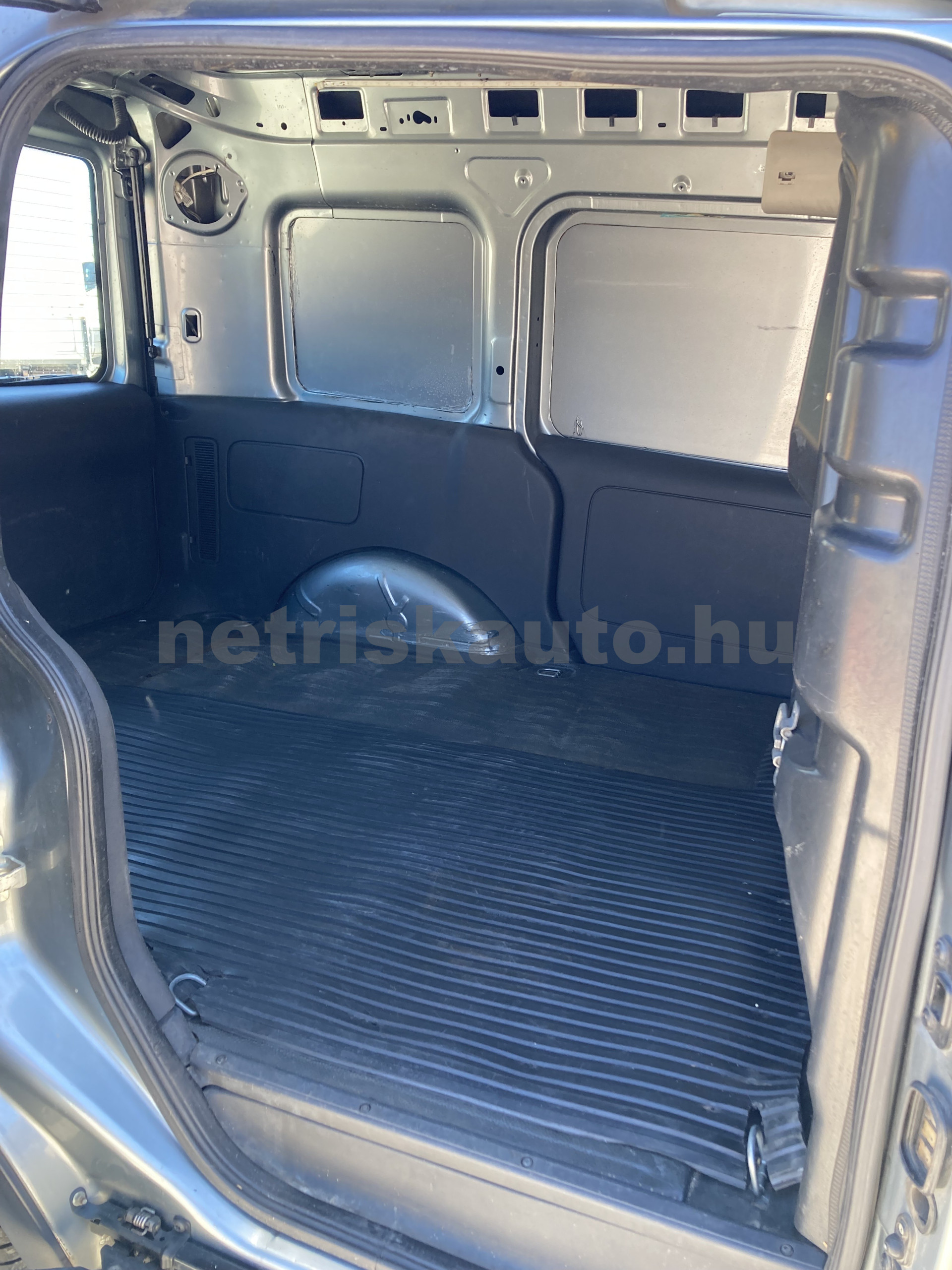 OPEL Combo 1.3 CDTI Business tehergépkocsi 3,5t össztömegig - 1248cm3 Diesel 121486 7/9