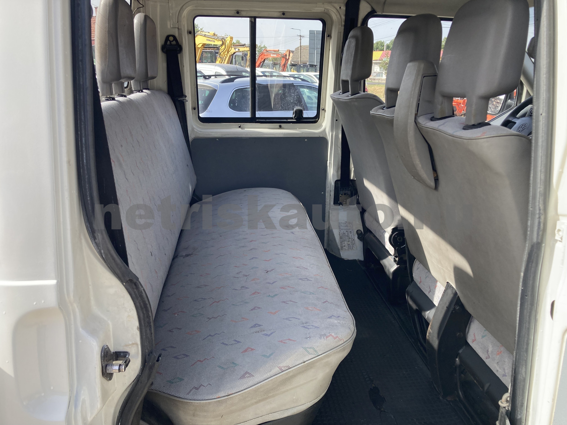 VW Transporter 2.4 7DM 1Z2 F tehergépkocsi 3,5t össztömegig - 2370cm3 Diesel 121554 9/9