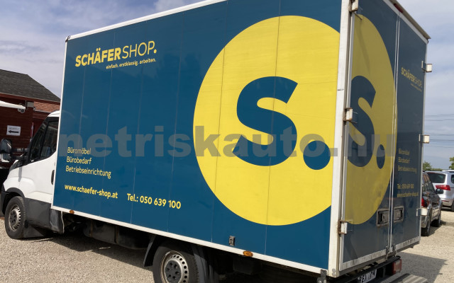 IVECO 35 35 S 18 3750 Aut. tehergépkocsi 3,5t össztömegig - 2998cm3 Diesel 121272 4/8