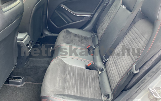 MERCEDES-BENZ GLA-osztály GLA 200 d AMG Sport 7G-DCT személygépkocsi - 2143cm3 Diesel 121428 10/12