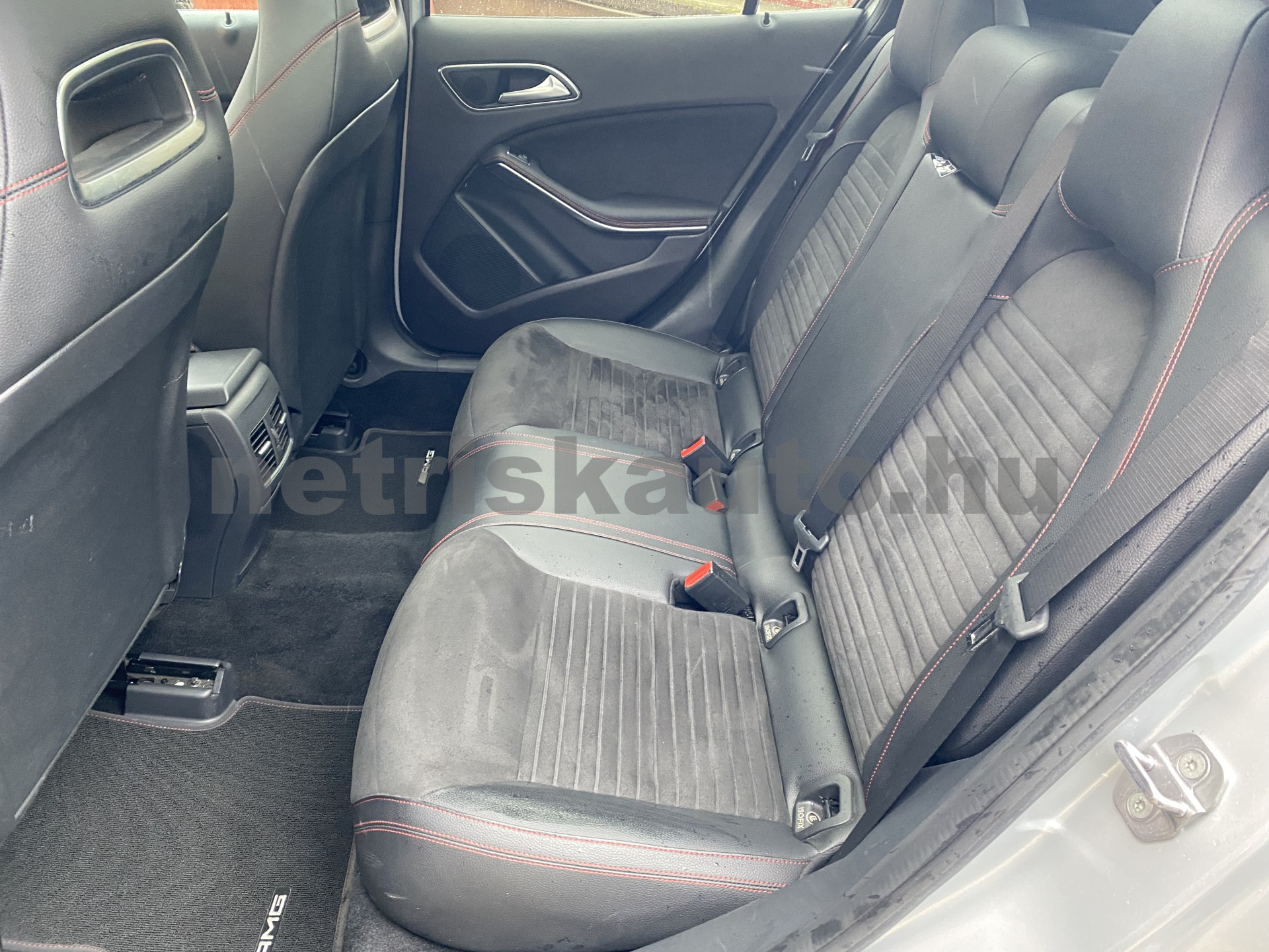 MERCEDES-BENZ GLA-osztály GLA 200 d AMG Sport 7G-DCT személygépkocsi - 2143cm3 Diesel 121428 10/12