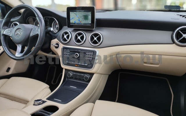 MERCEDES-BENZ GLA-osztály GLA 200 AMG Sport 7G-DCT személygépkocsi - 1595cm3 Benzin 121506 8/12