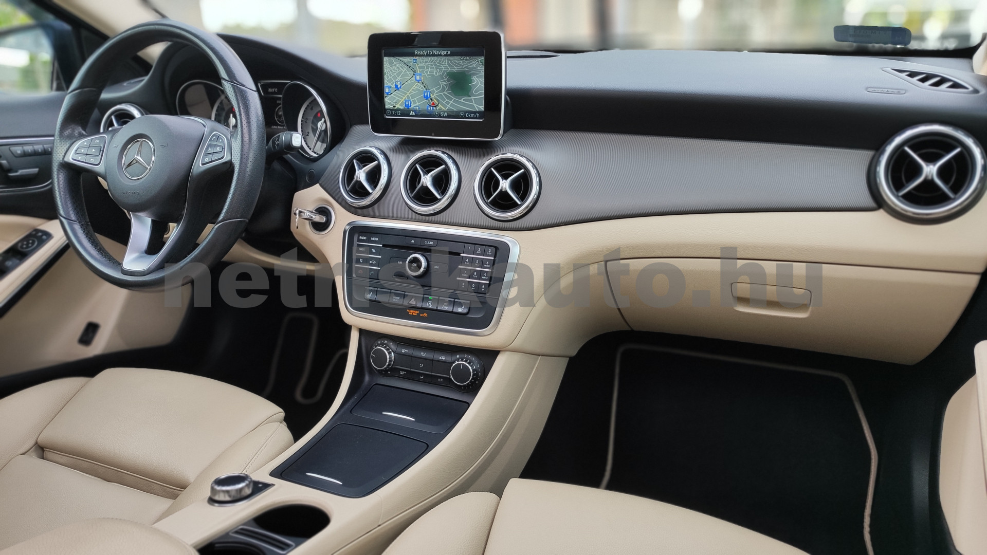 MERCEDES-BENZ GLA-osztály GLA 200 AMG Sport 7G-DCT személygépkocsi - 1595cm3 Benzin 121506 8/12