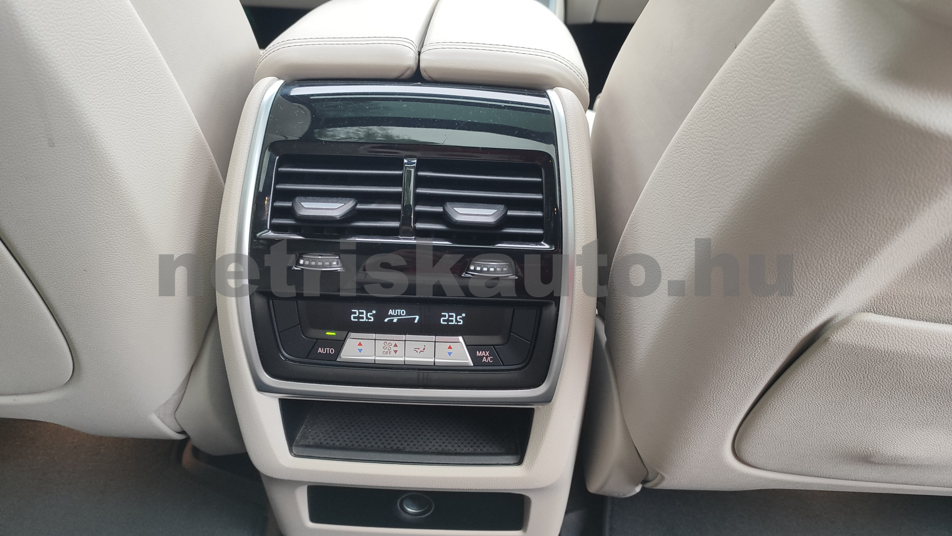 BMW X5 X5 xDrive30d Aut. személygépkocsi - 2993cm3 Hybrid 121328 12/12