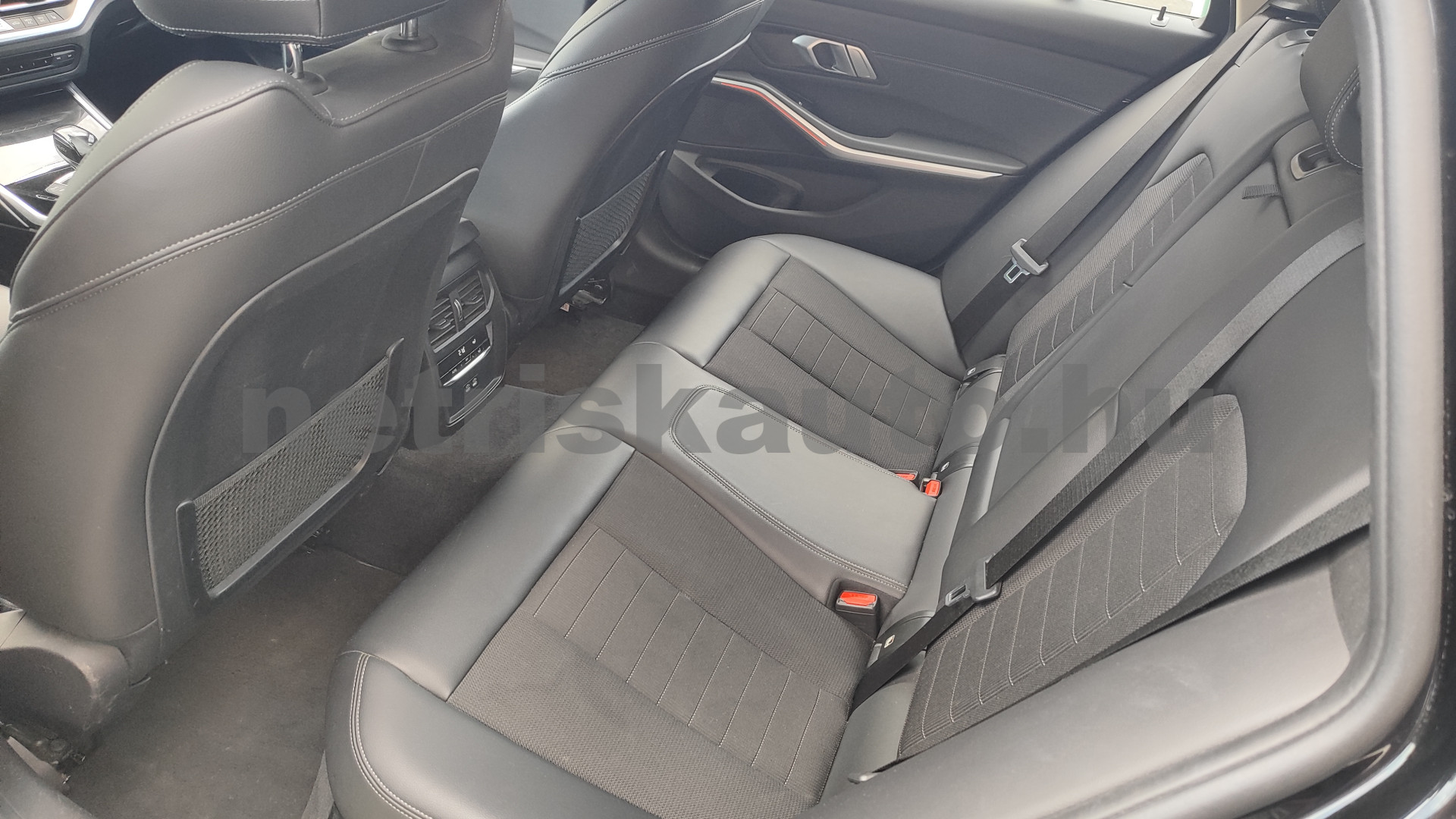 BMW 3-as sorozat 320d xDrive Sport Aut. személygépkocsi - 1995cm3 Diesel 121483 9/12