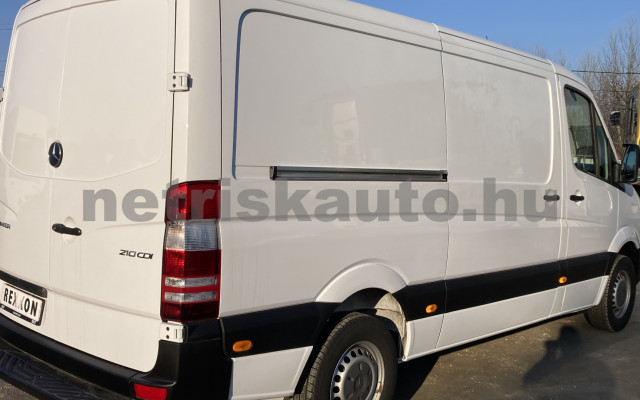 MERCEDES-BENZ Sprinter 210 CDI 906.613.13 tehergépkocsi 3,5t össztömegig - 2143cm3 Diesel 121082 3/9