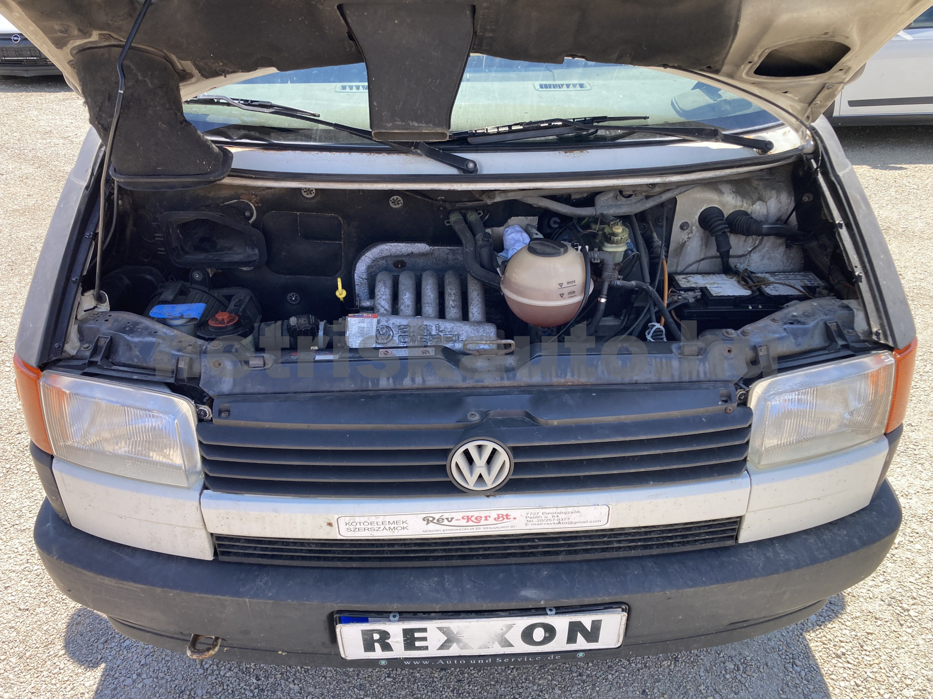 VW Transporter 2.4 70E 1F5 F tehergépkocsi 3,5t össztömegig - 2370cm3 Diesel 121511 5/8