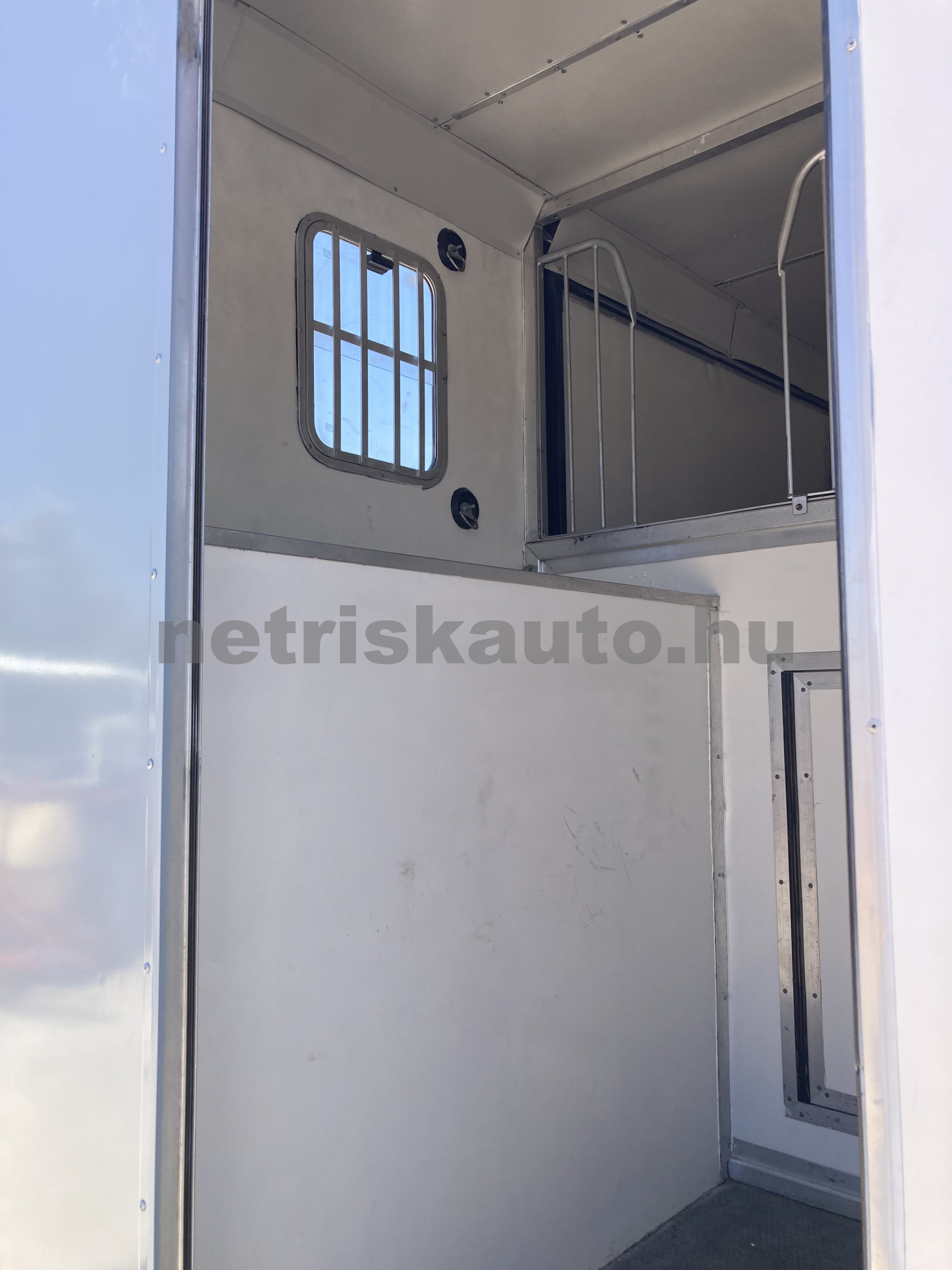 RENAULT Master 2.5 dCi L3H1 tehergépkocsi 3,5t össztömegig - 2463cm3 Diesel 121167 9/12