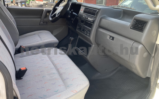 VW Transporter 2.5 7DA 1T2 tehergépkocsi 3,5t össztömegig - 2461cm3 Diesel 121259 7/9