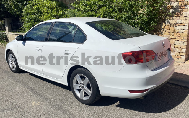 VW Jetta 1.2 TSI Comfortline személygépkocsi - 1197cm3 Benzin 121444 2/12