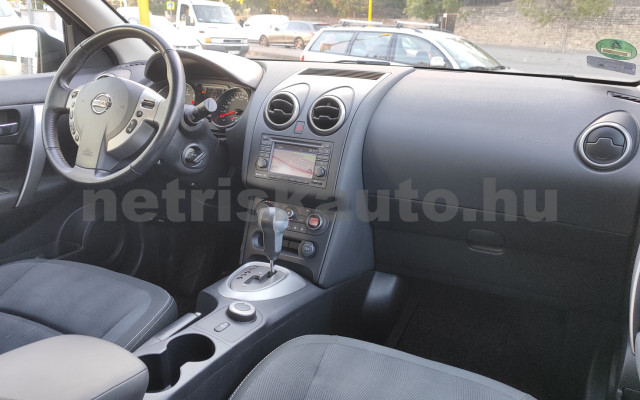 NISSAN Qashqai 2.0 dCi Tekna 4WD Aut. személygépkocsi - 1995cm3 Diesel 121602 8/12