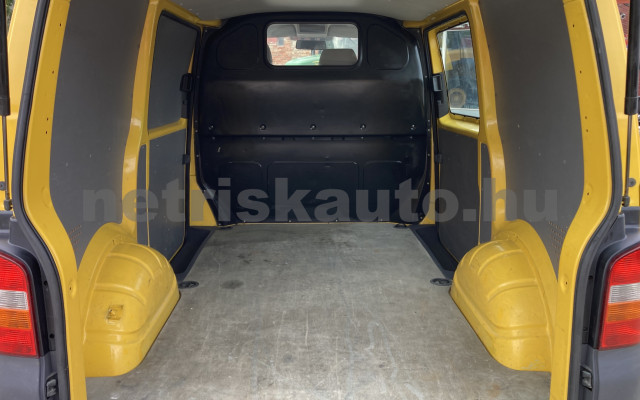 VW Transporter 1.9 TDI Basic tehergépkocsi 3,5t össztömegig - 1896cm3 Diesel 121277 6/10