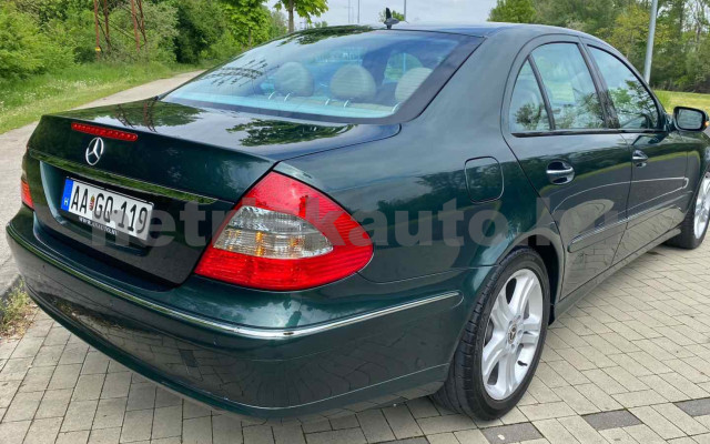 MERCEDES-BENZ E-osztály E 300 BLUETEC Elegance Aut. személygépkocsi - 2987cm3 Diesel 120178 8/39