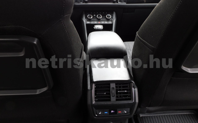 SKODA Kodiaq 2.0 TDI SCR Style 4x4 DSG személygépkocsi - 1968cm3 Diesel 121220 10/12