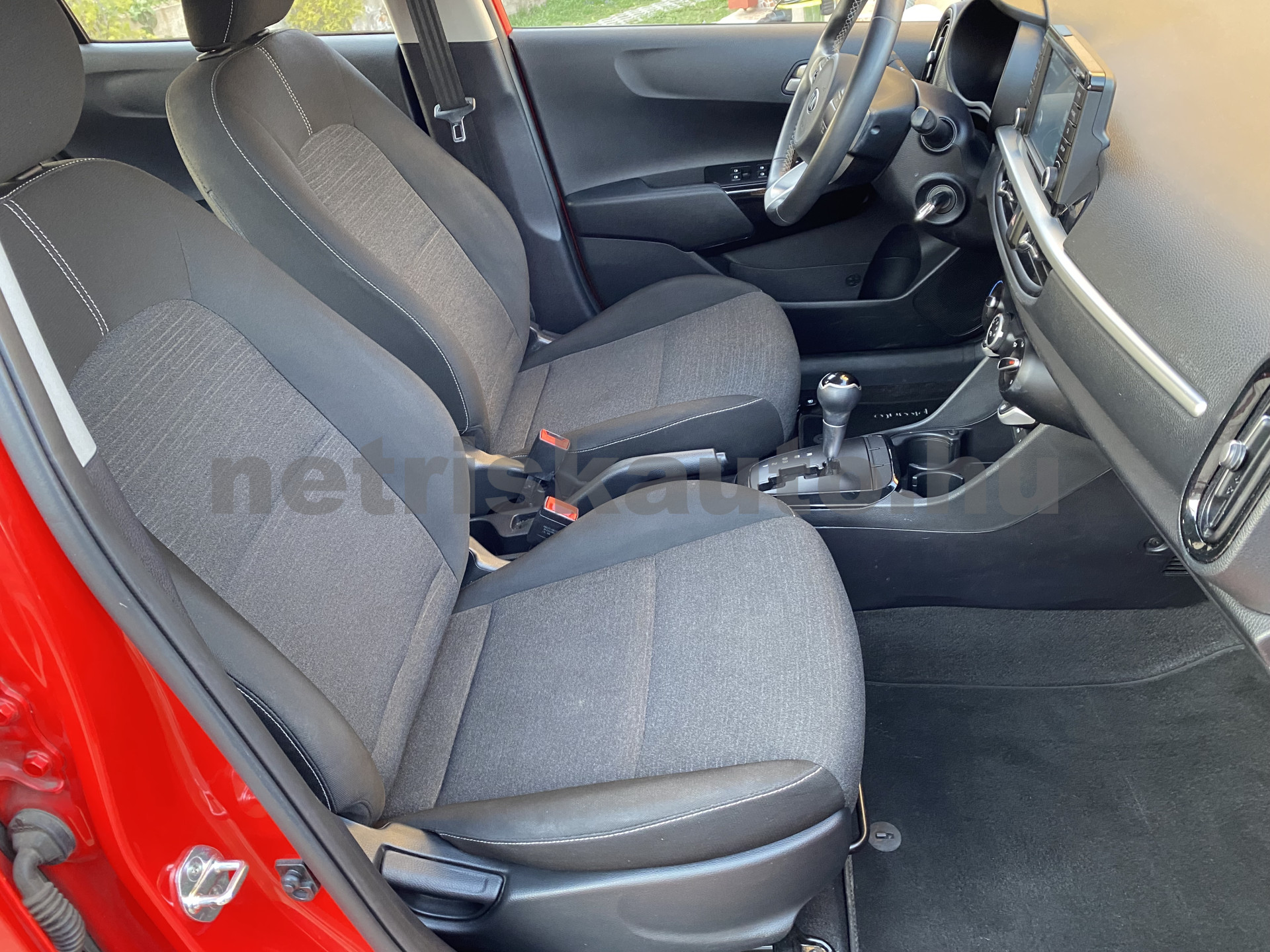 KIA Picanto 1.0 MPI Silver Aut. személygépkocsi - 998cm3 Benzin 121420 8/12