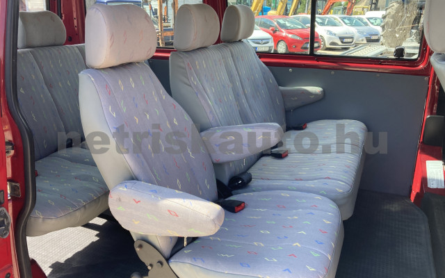 VW TRANSPORTER T4 2.5 7DB 1T2 MAGYAR,1 GAZDÁS,SZERVIZKÖNYVES személygépkocsi - 2461cm3 Diesel 121175 8/10
