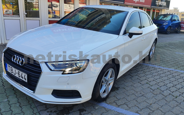 AUDI A3 30 TDI Design személygépkocsi - 1598cm3 Diesel 121512 11/12
