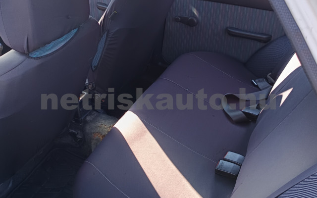 SUZUKI Swift 1.3 GL Sedan személygépkocsi - 1298cm3 Benzin 121104 7/9