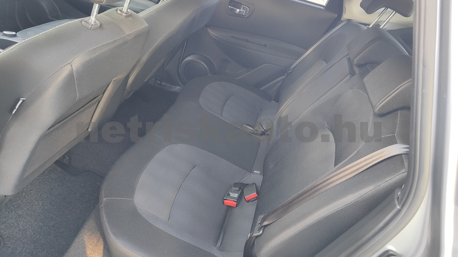 NISSAN Qashqai 2.0 dCi Tekna 4WD Aut. személygépkocsi - 1995cm3 Diesel 121602 10/12