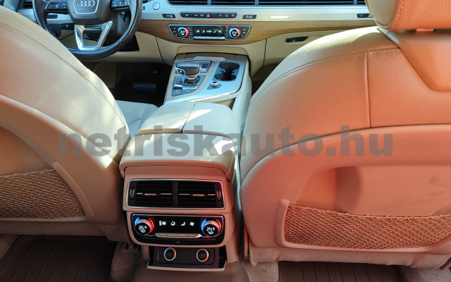 AUDI Q7 3.0 V6 TDI quattro tiptronic személygépkocsi - 2967cm3 Diesel 121310 9/12