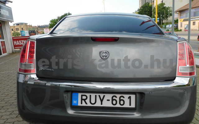 LANCIA Thema 3.0 CRD Platinum Aut. személygépkocsi - 2987cm3 Diesel 120241 12/12