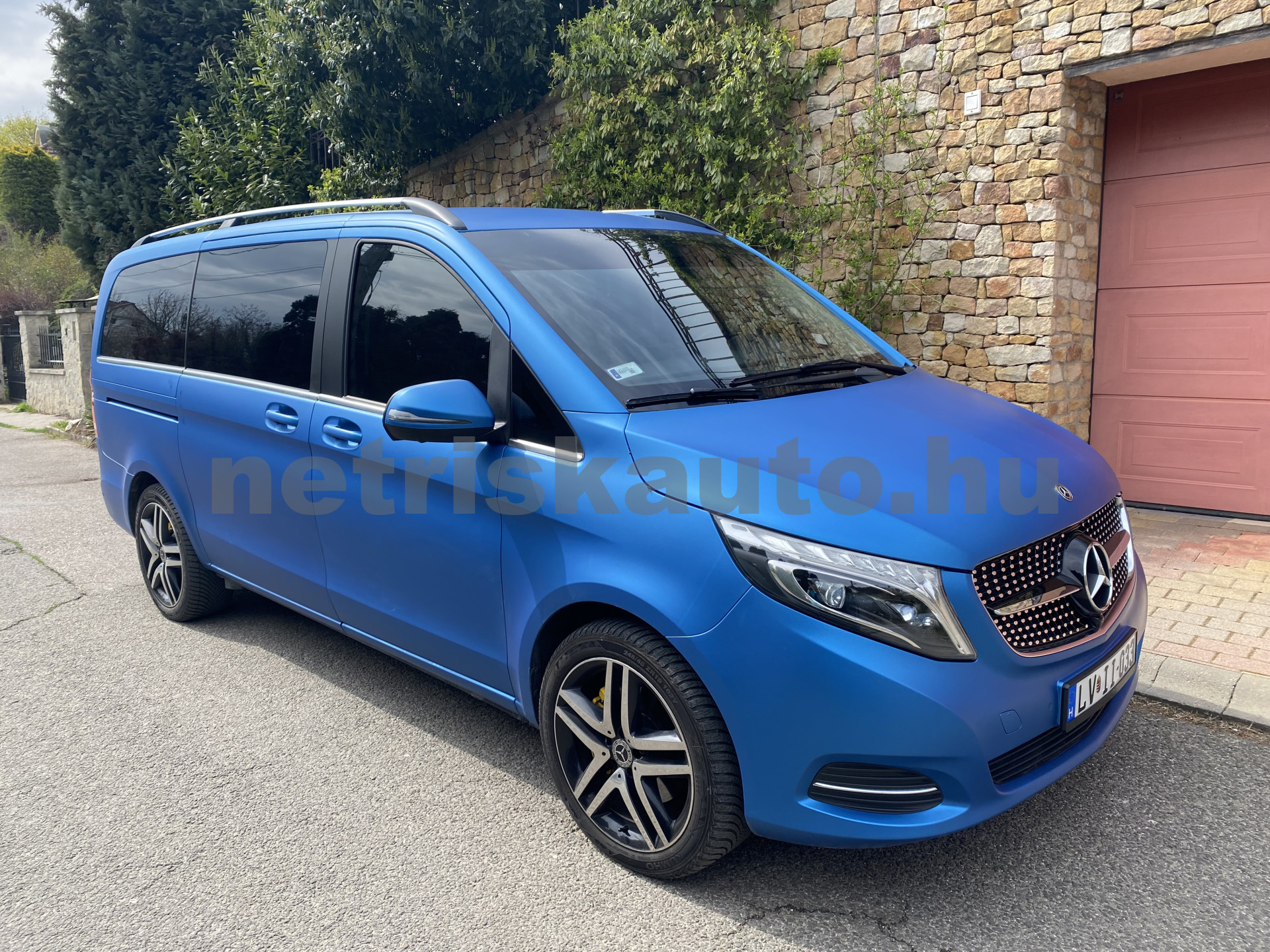 MERCEDES-BENZ V-osztály V 220 d K 4Matic Aut. tehergépkocsi 3,5t össztömegig - 2143cm3 Diesel 121433 1/12