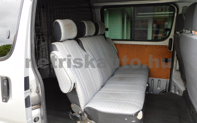 TOYOTA Hi-Ace 2.5 D4-D Panel Van tehergépkocsi 3,5t össztömegig - 2494cm3 Diesel 120746 11/12