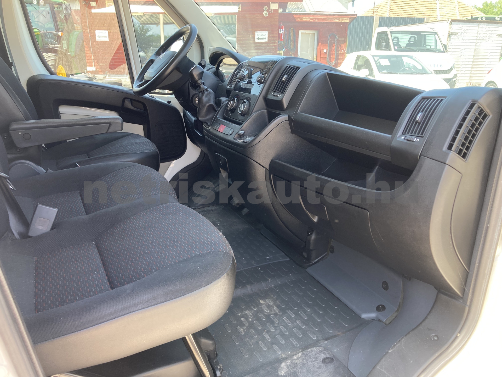 CITROEN Jumper 2.2 HDi 30 L1H1 Comfort tehergépkocsi 3,5t össztömegig - 2198cm3 Diesel 121243 9/9